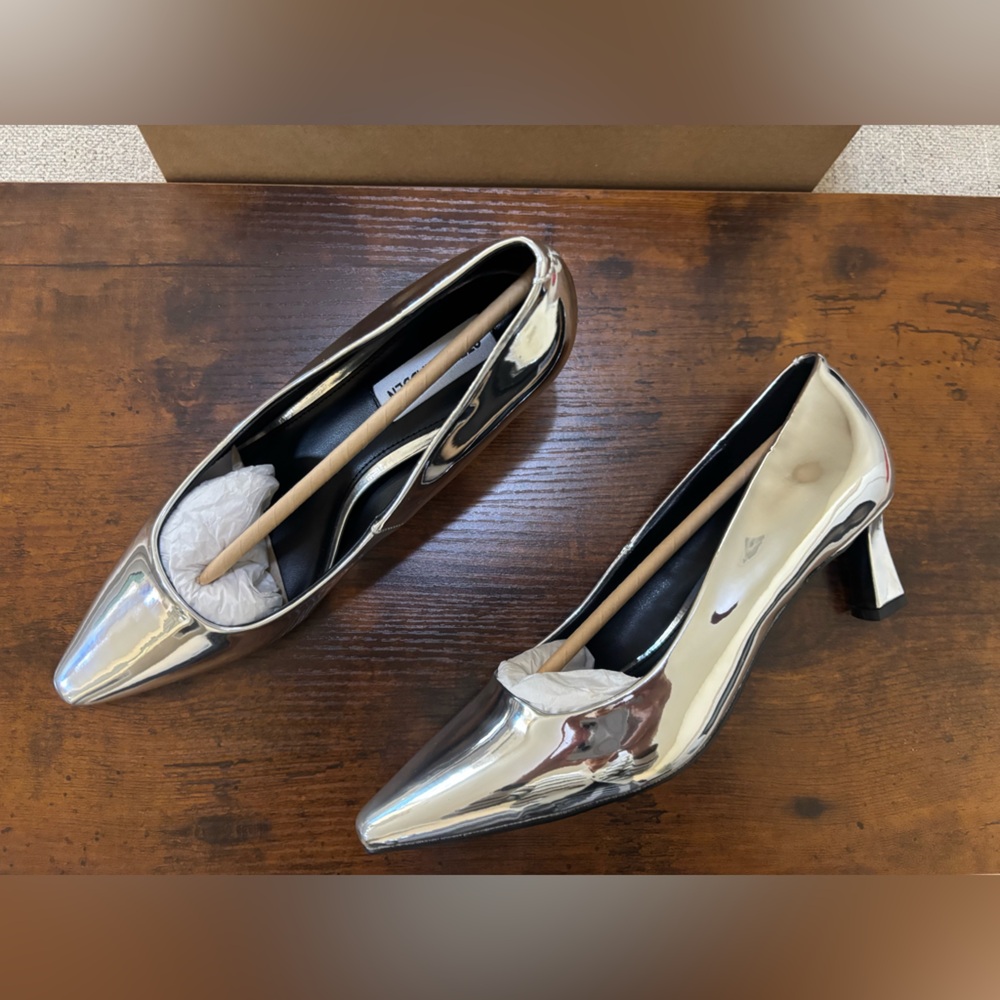 Steve madden Silver Women's Pumps NWT